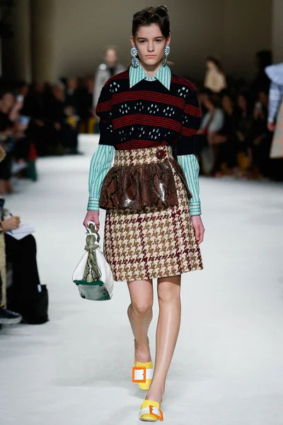 Look 6